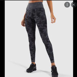 Gymshark ADAPT CAMO SEAMLESS LEGGINGS- S